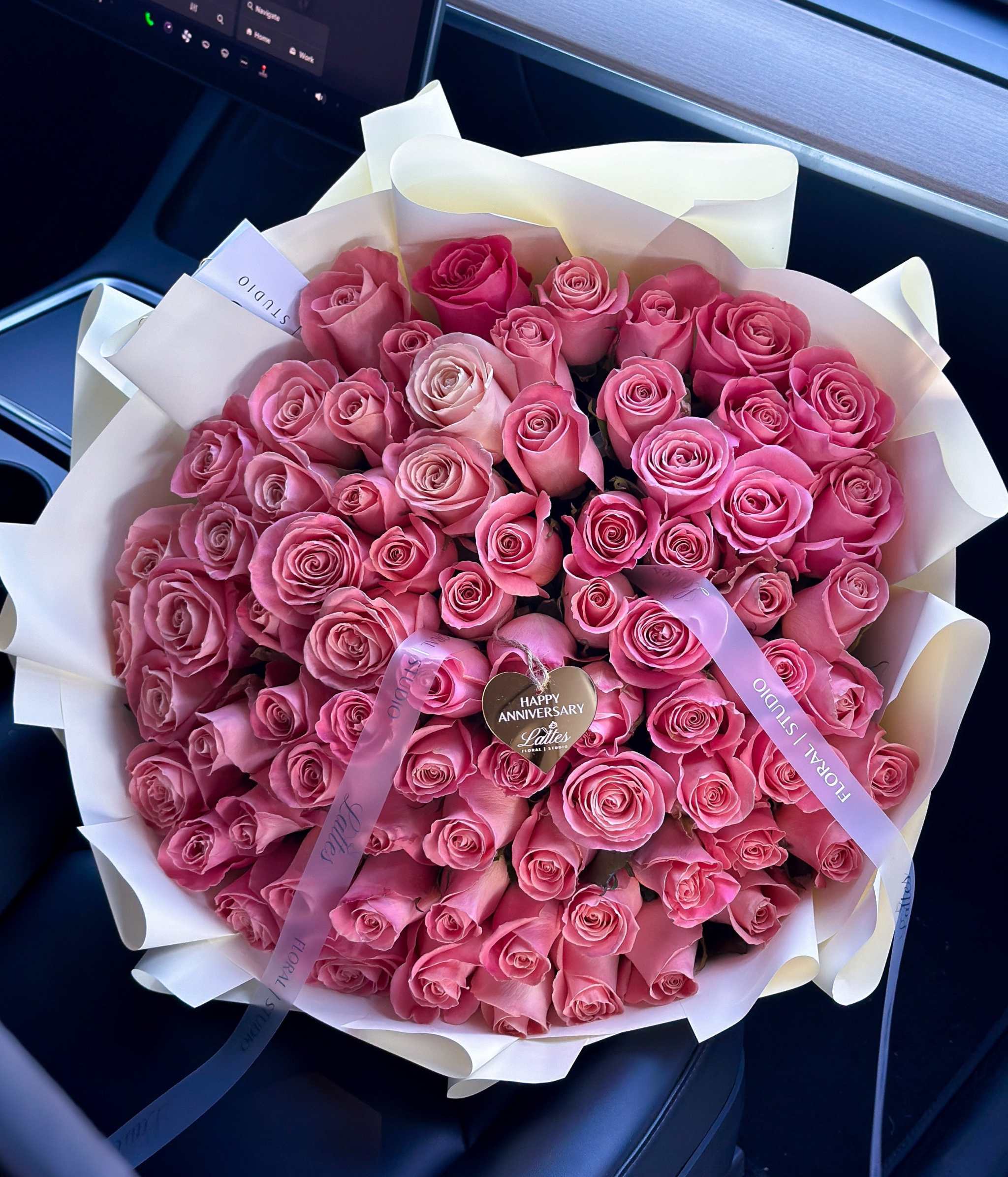Luxury Pink Roses Flower Bouquet