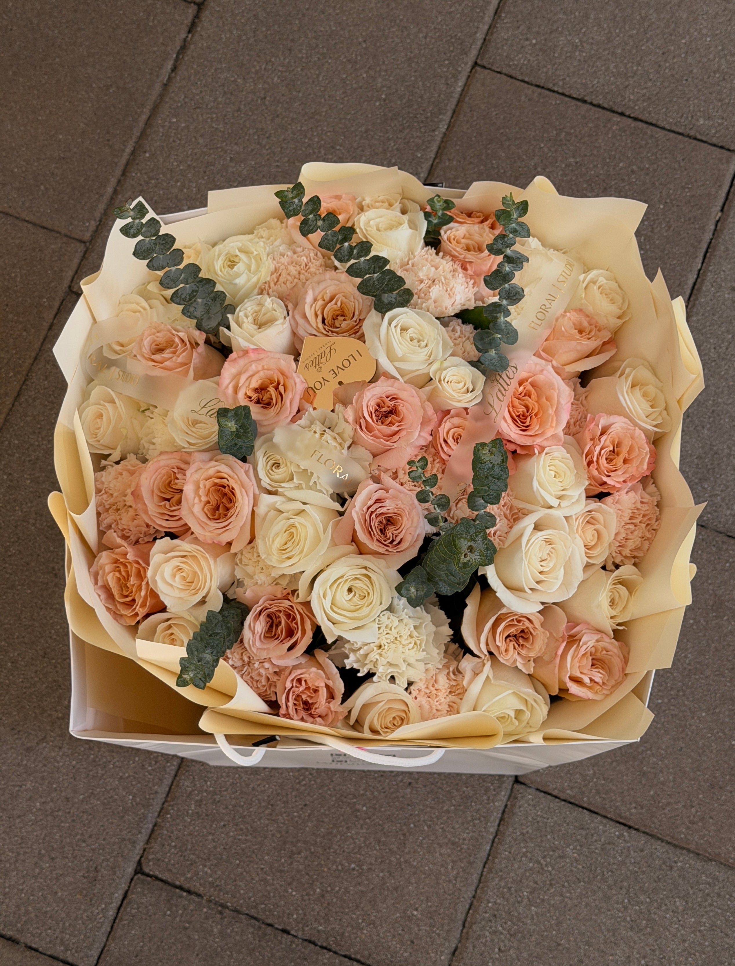 Peach Cloud – Peach and White Roses Bouquet