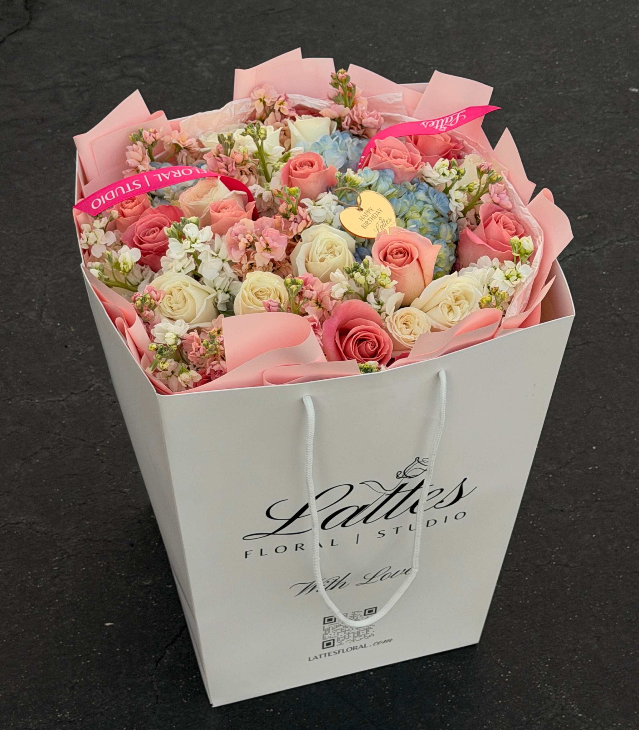 Mixed Roses and Blue Hydrangeas - Flower Delivery Costa Mesa