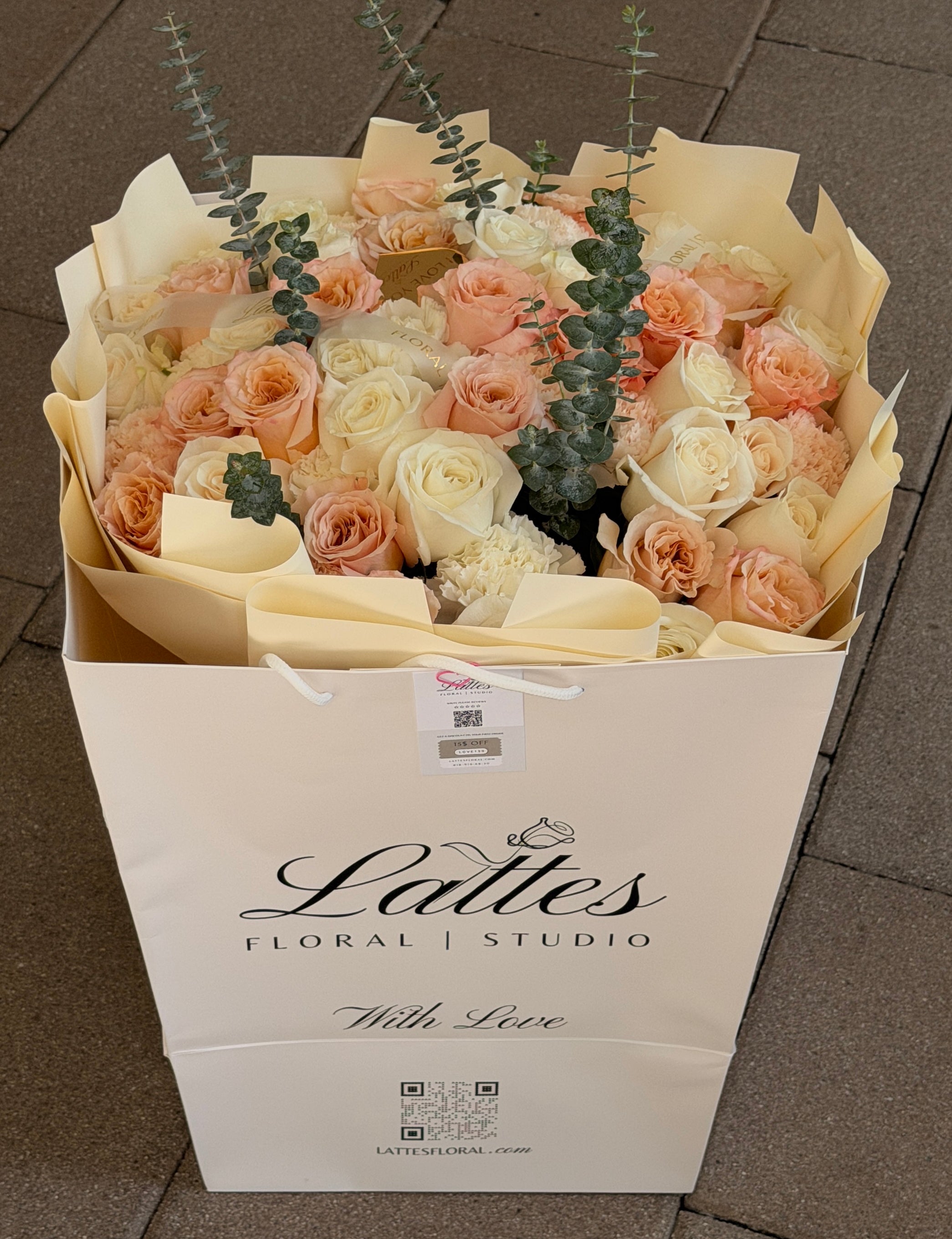 Peach Cloud – Peach and White Roses Bouquet