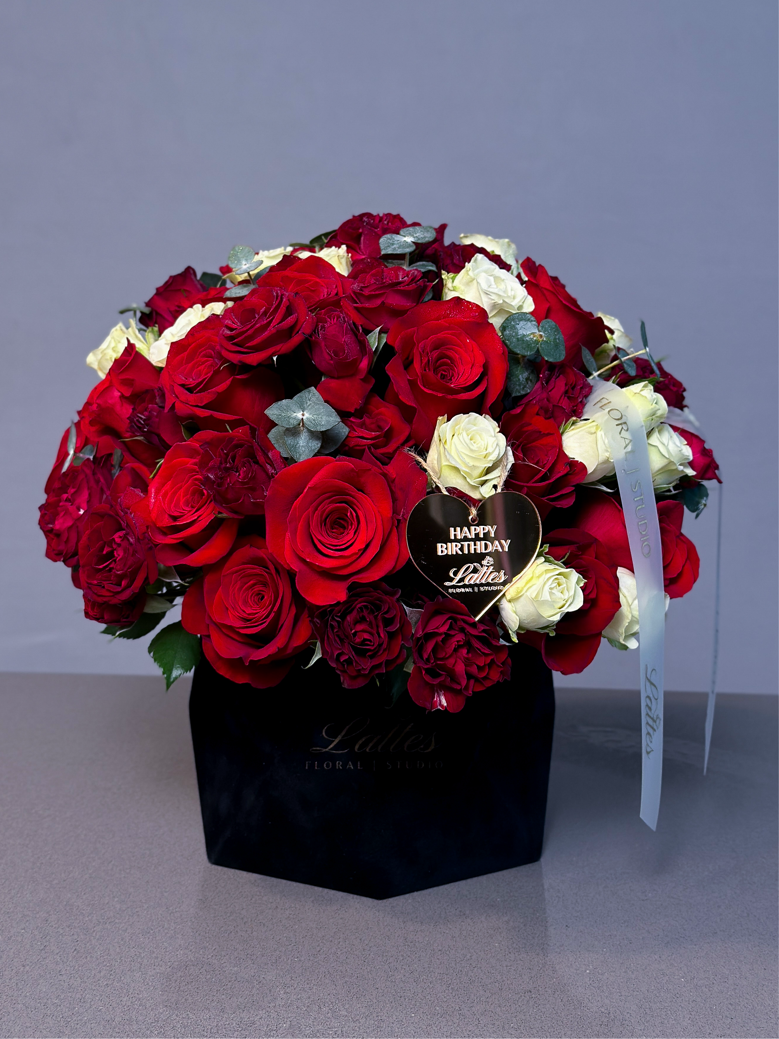 Passion & Elegance – Red Roses | Flower Box