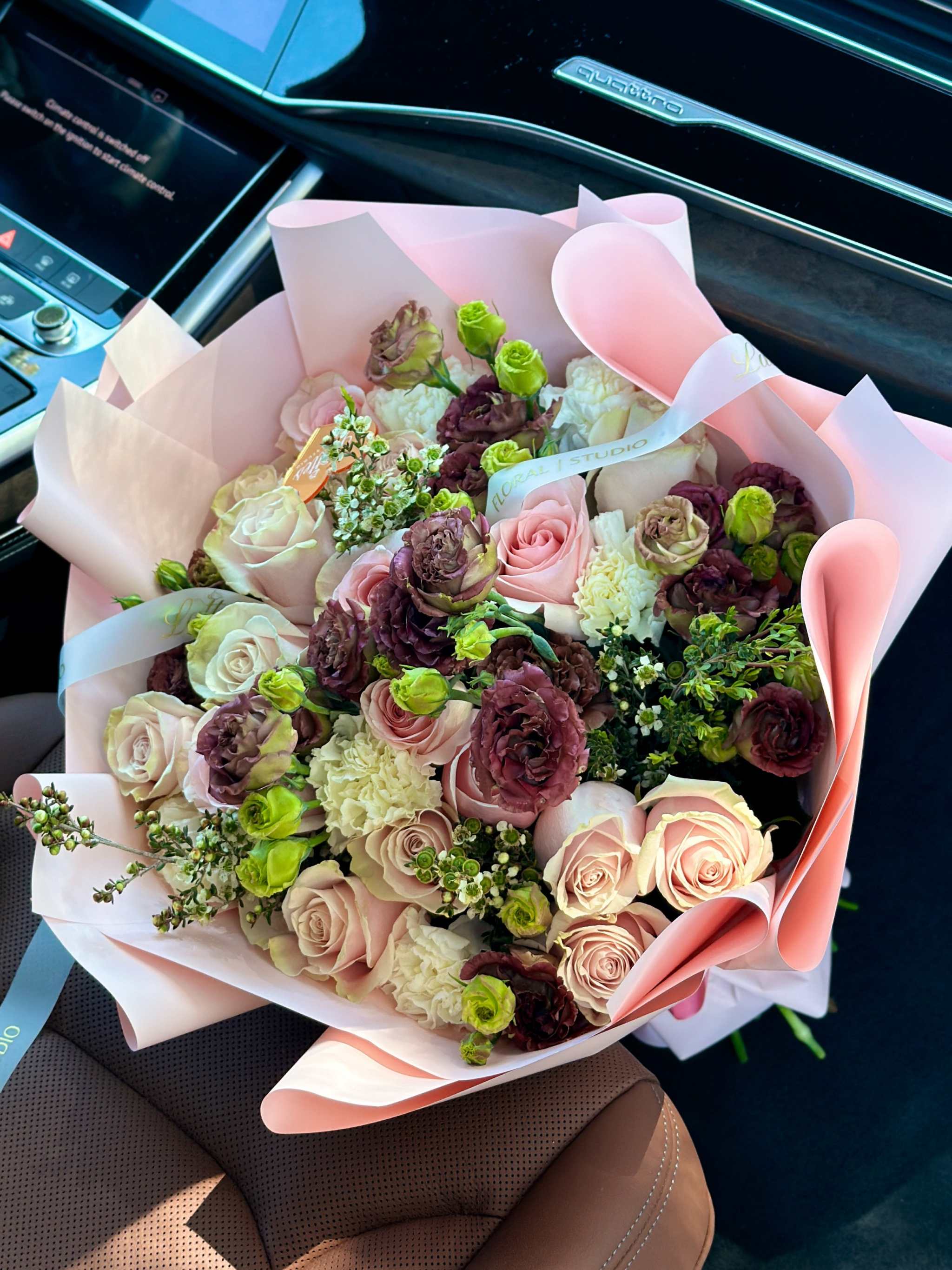 Mocha Blush – Pink & Brown Lisianthus Bouquet