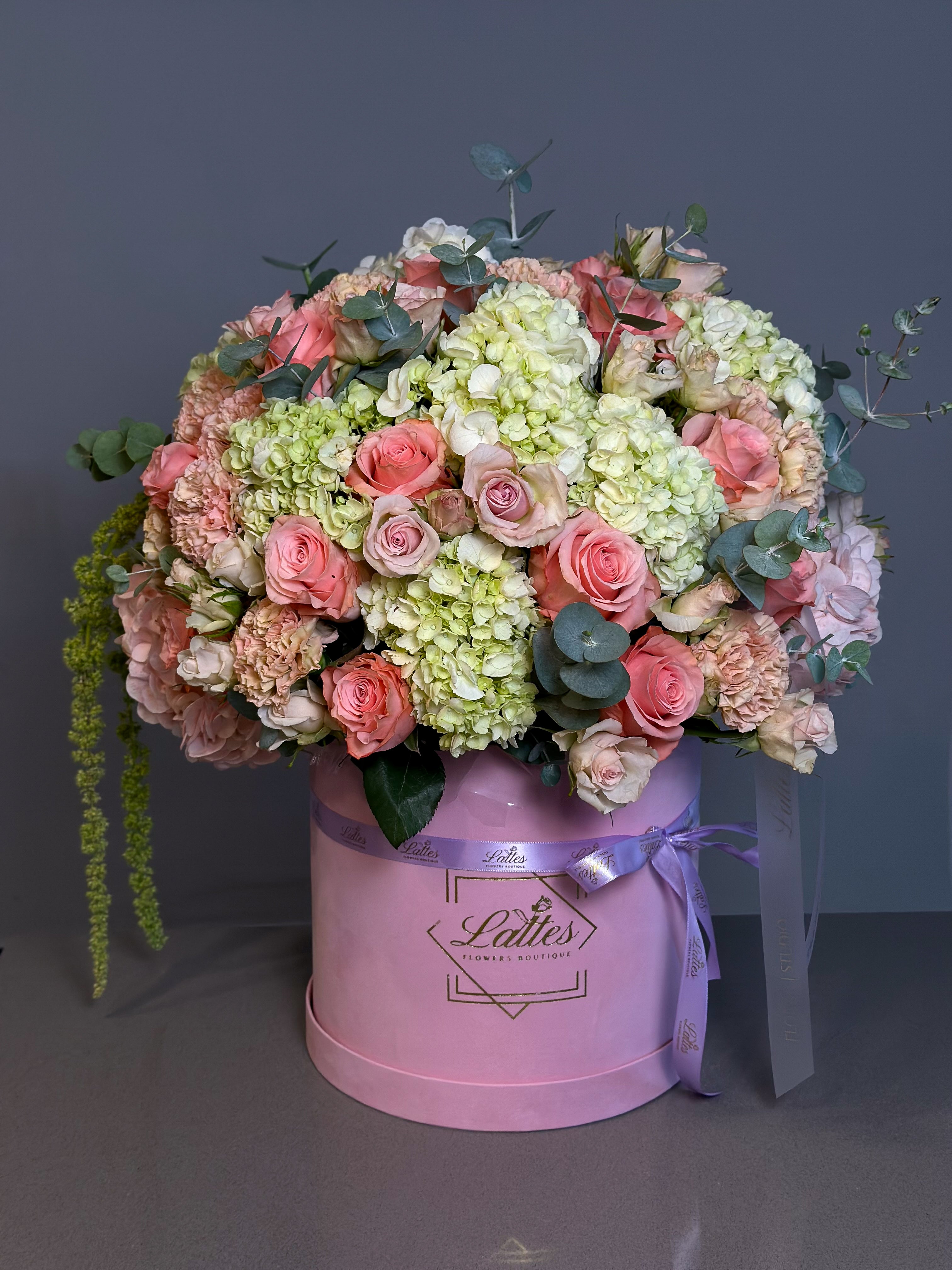 Tender Embrace – Flower Box