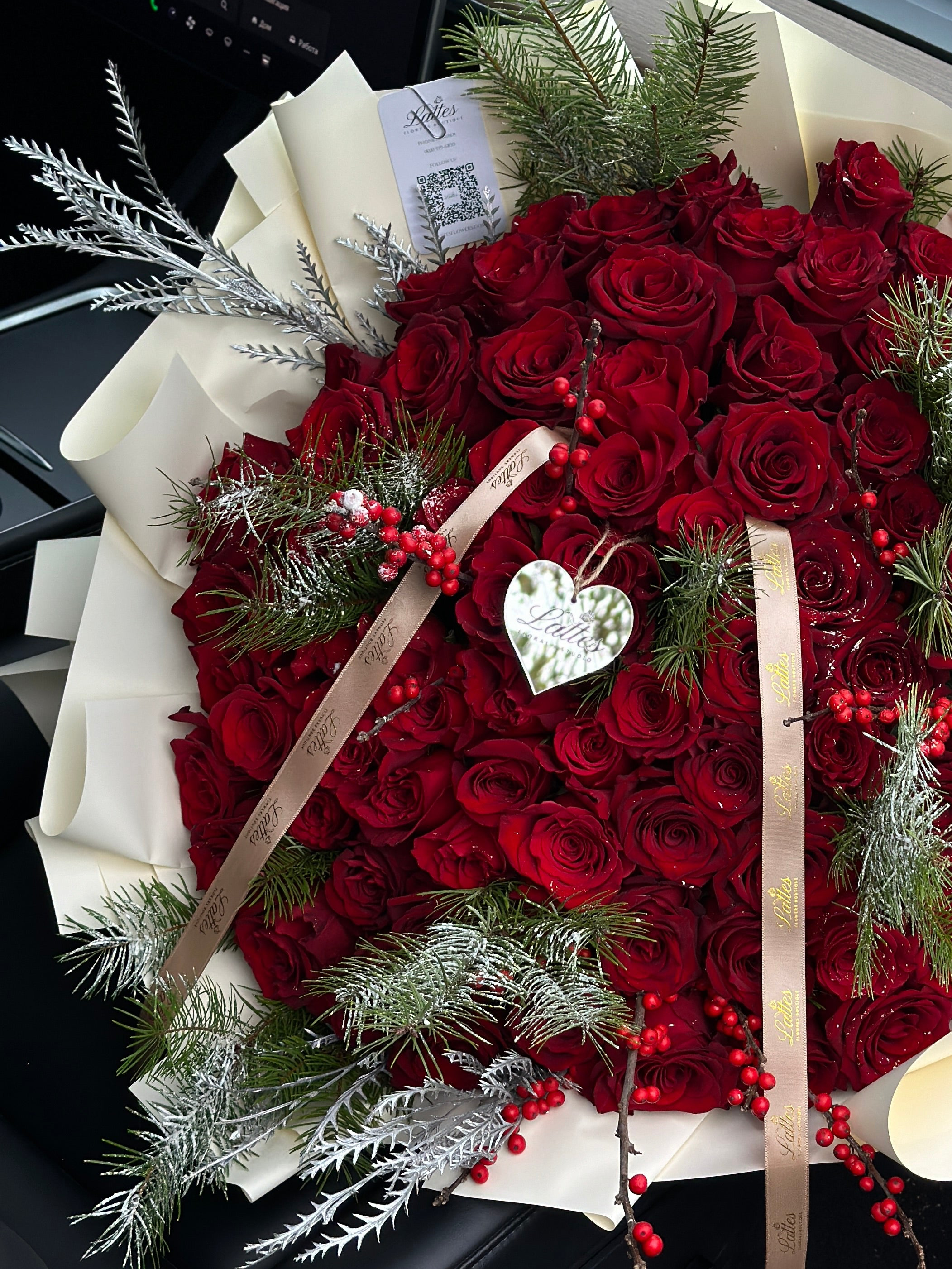 Crimson Wonderland – Festive Rose Bouquet