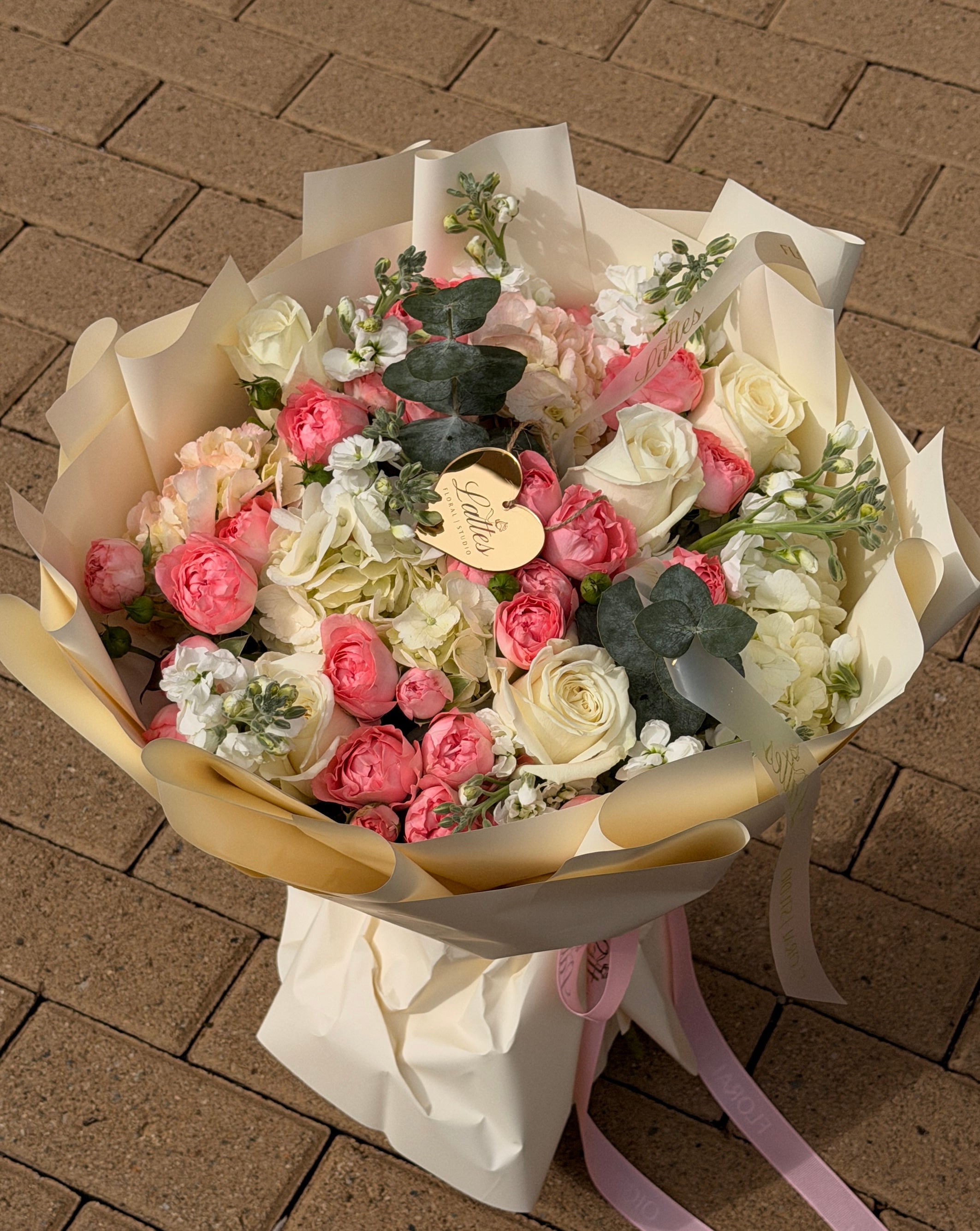 Blossom Delight – Pink & White Flowers Bouquet