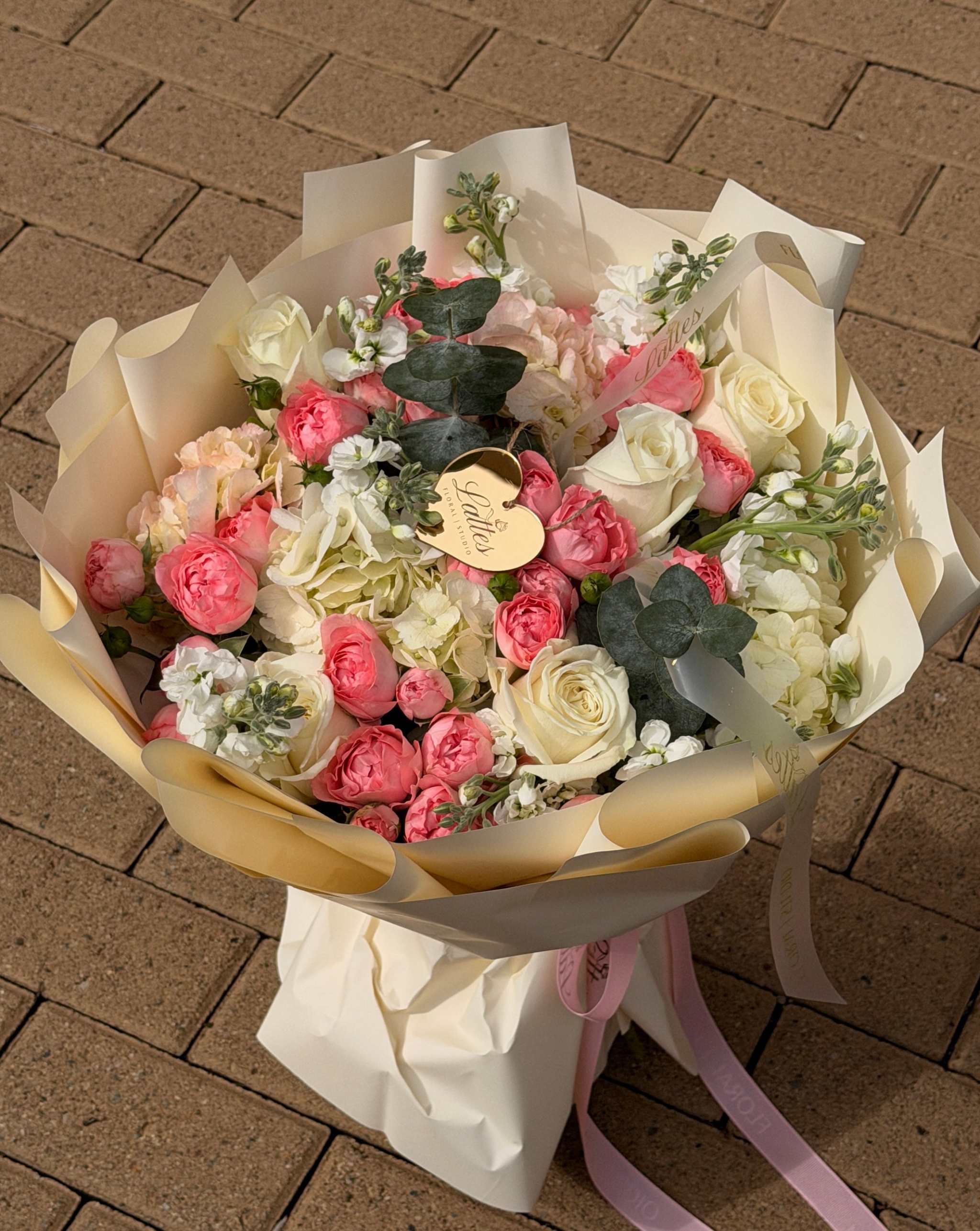 Blossom Delight – Pink & White Flowers Bouquet