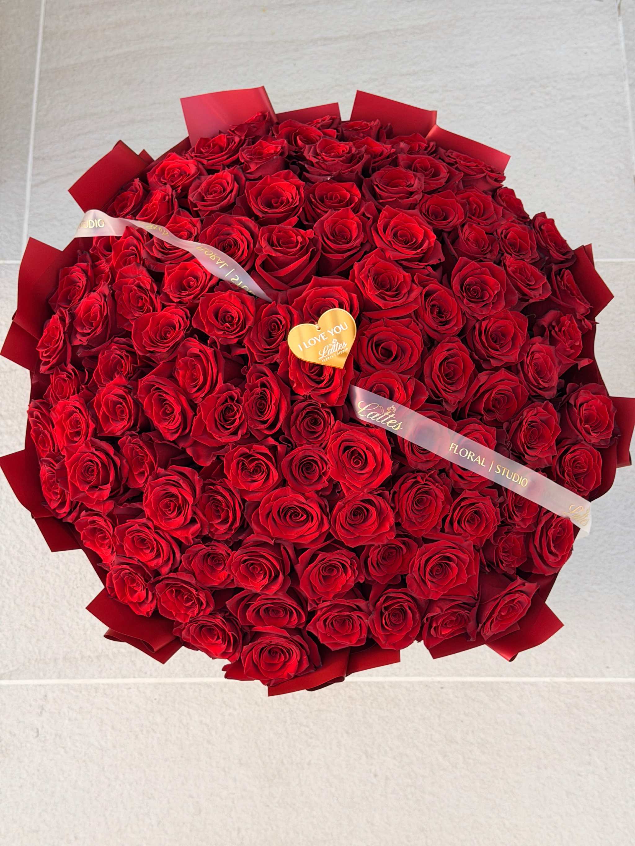 Luxury Red Roses Bouquet