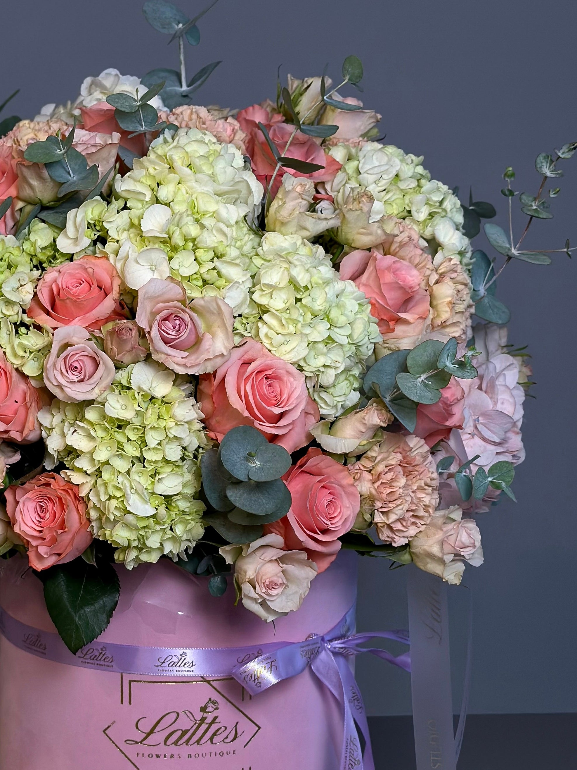 Tender Embrace – Flower Box