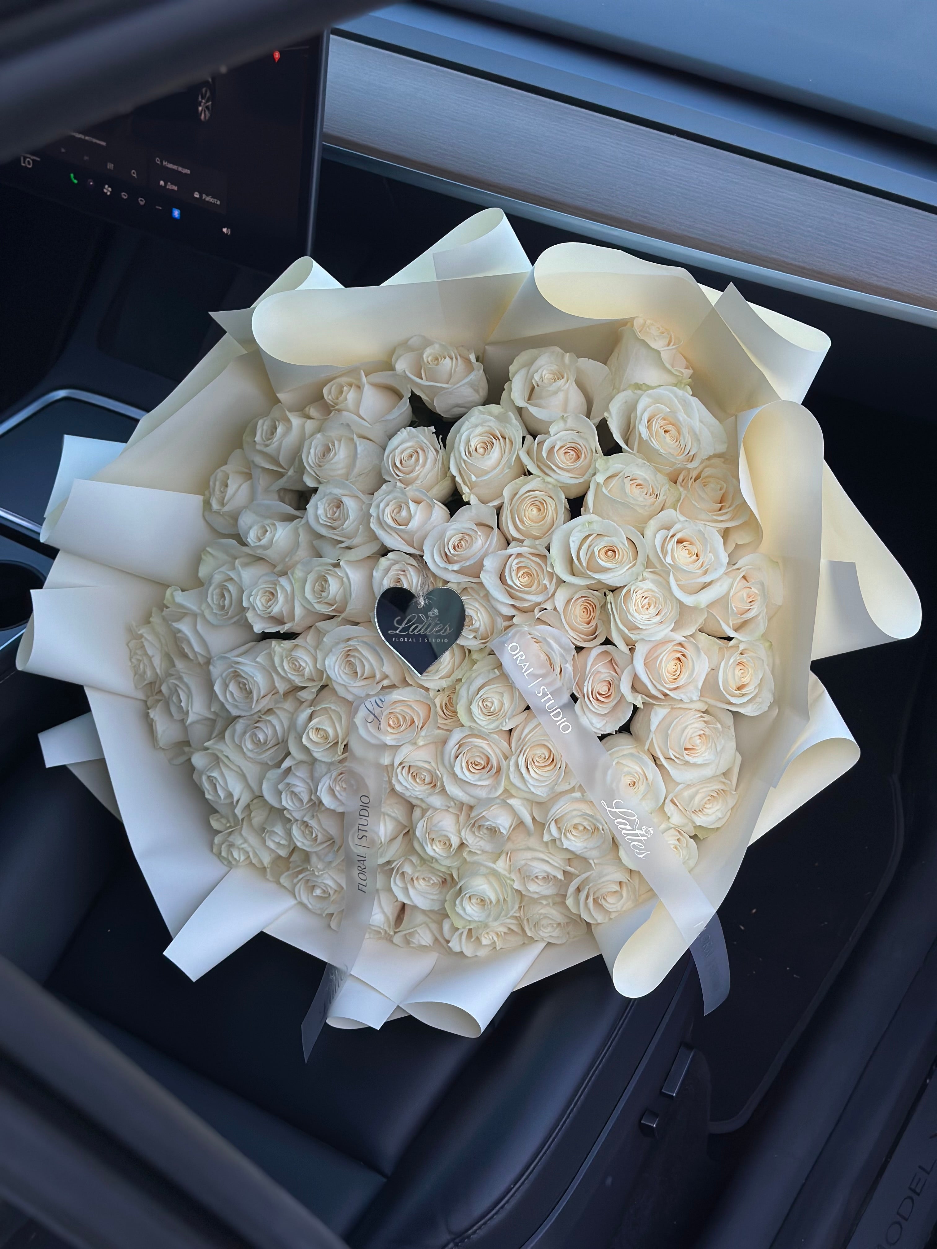 Luxury White Roses Bouquet