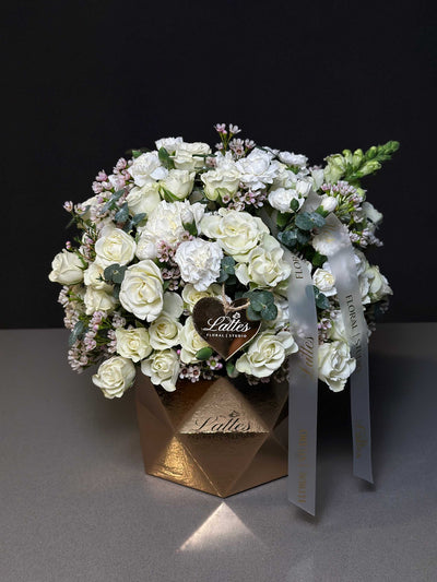 Golden Elegance – White Spray Roses | Flower Box