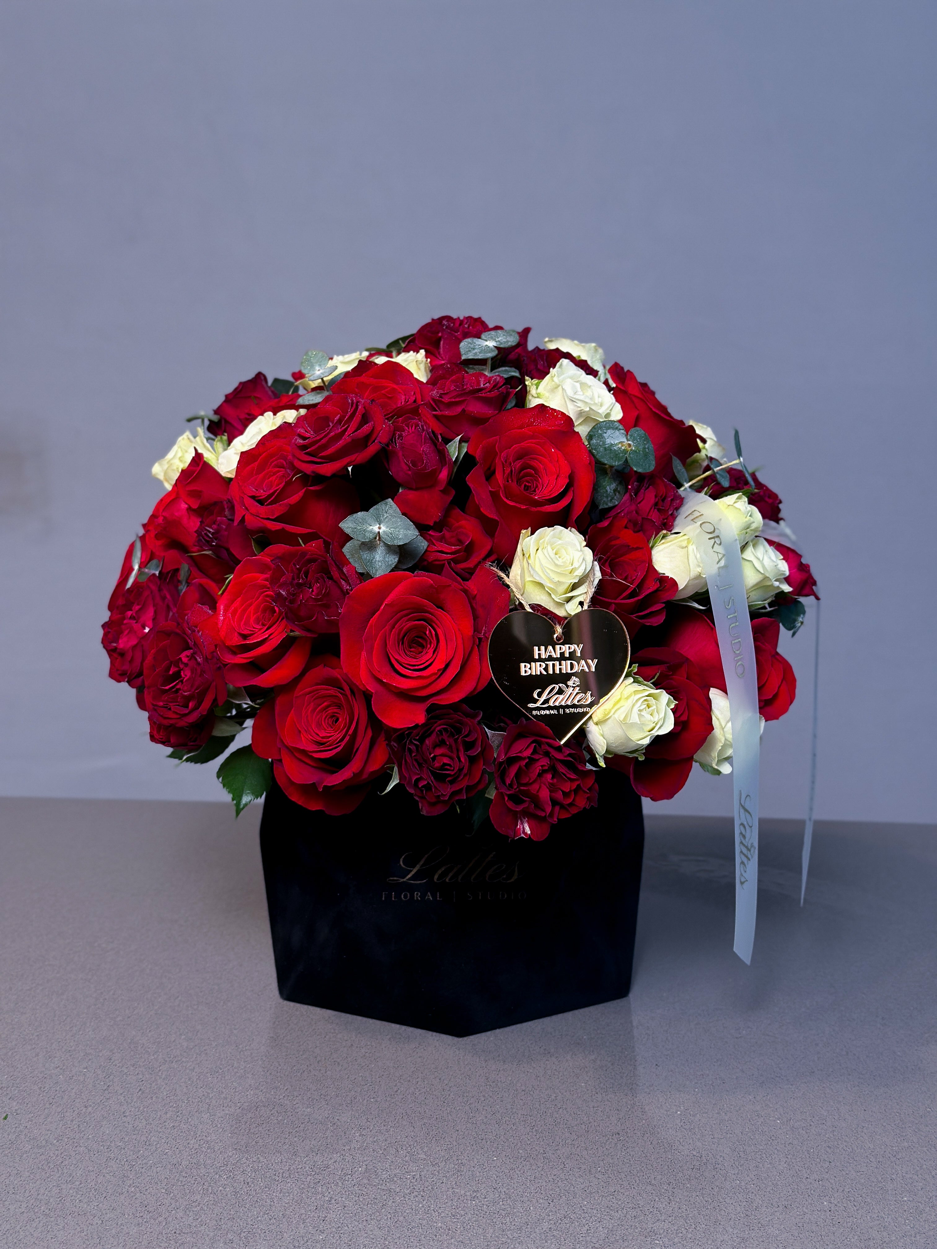 Passion & Elegance – Red Roses | Flower Box