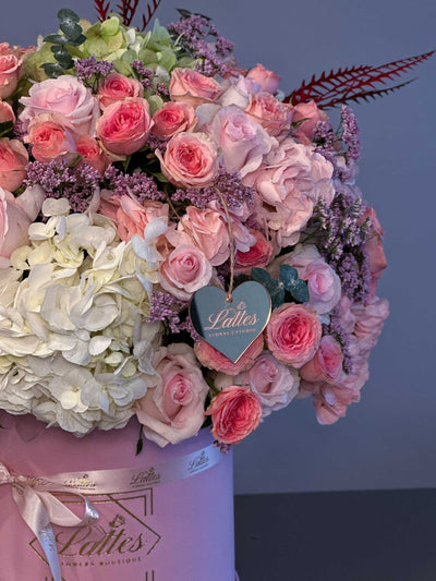 Blushing Elegance – Pink Flower Box