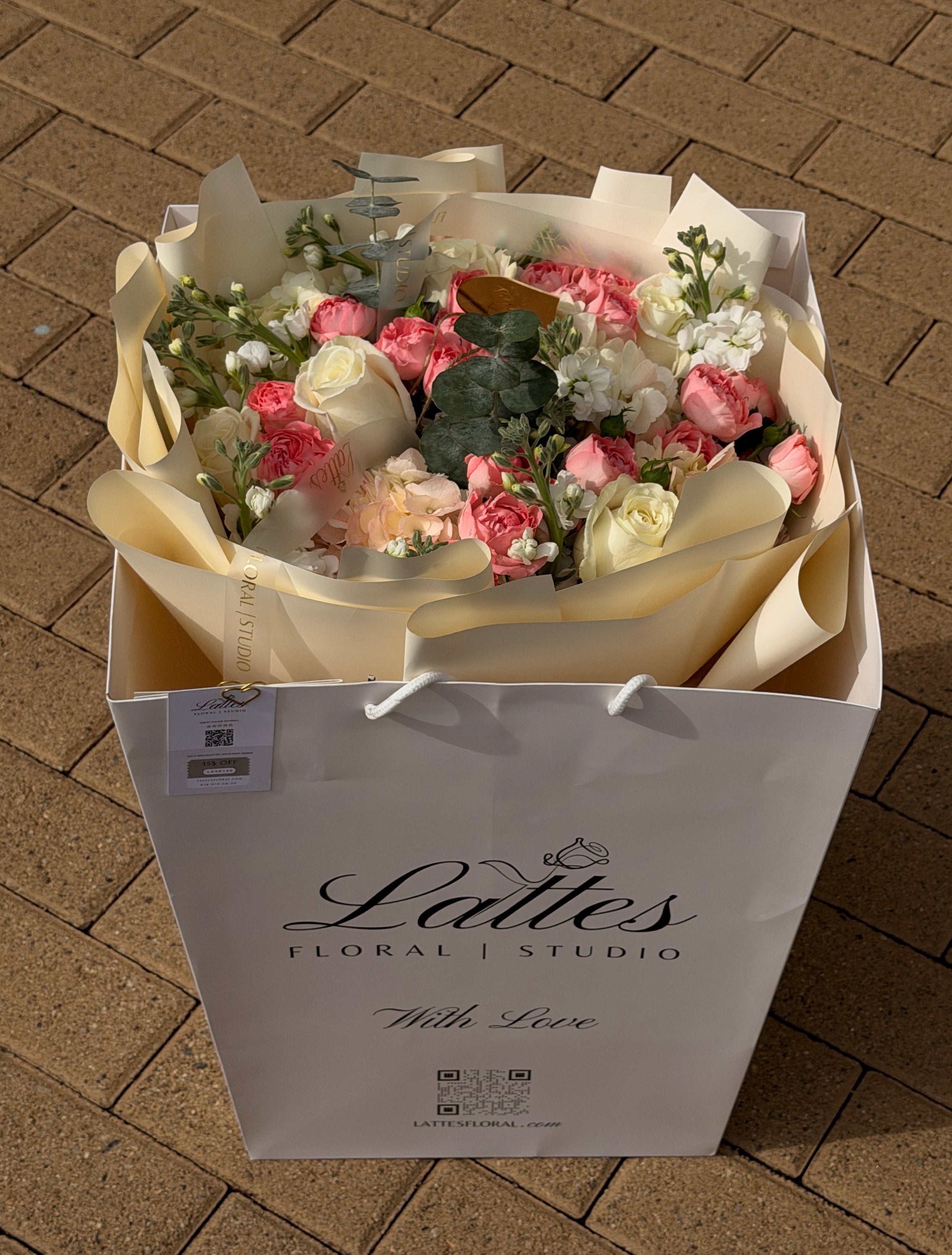 Blossom Delight – Pink & White Flowers Bouquet