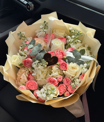 Blossom Delight – Pink & White Flowers Bouquet